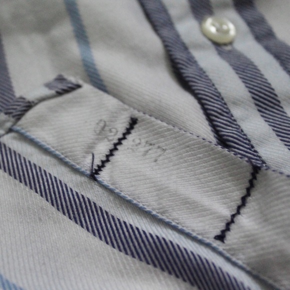 Burberry Button Down Shirt Medium - Picture 5 of 5
